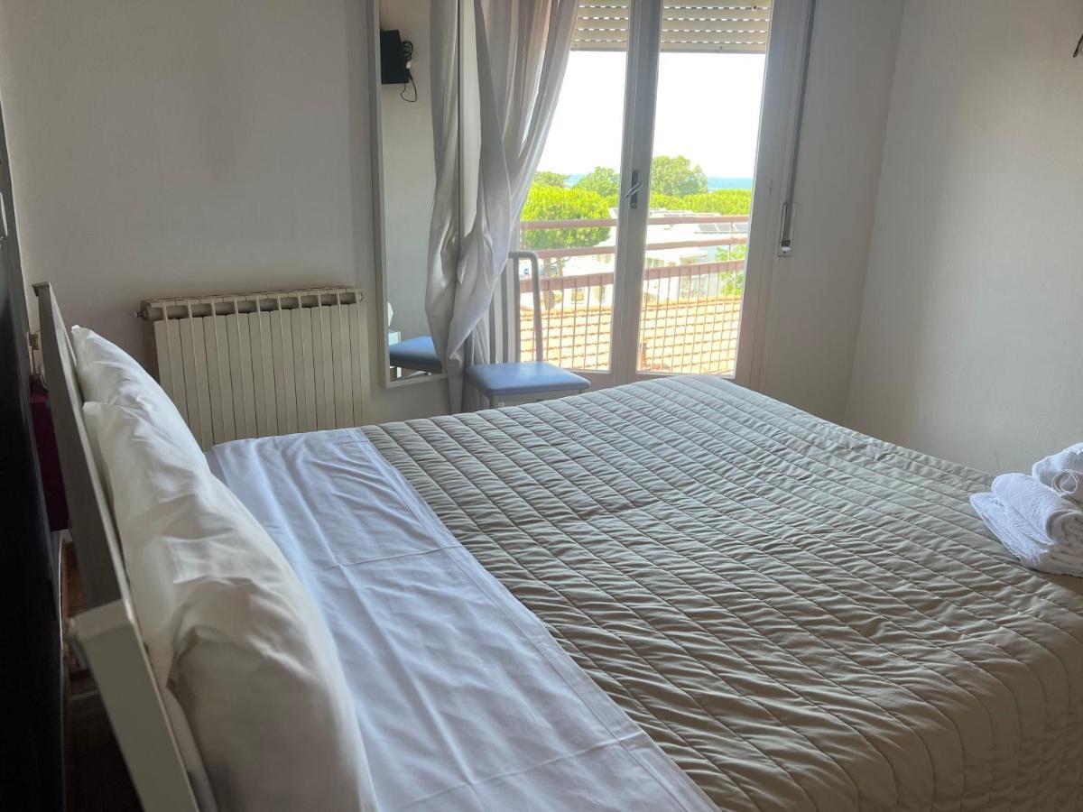 X Hotel Punta Marina Ngoại thất bức ảnh